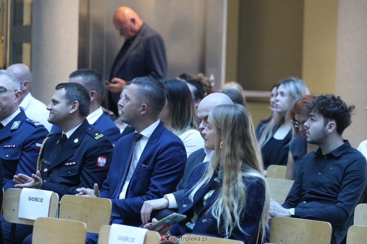 Inauguracja roku akademickiego WSAP [27.09.2024] - zdjęcie #114 - eOstroleka.pl
