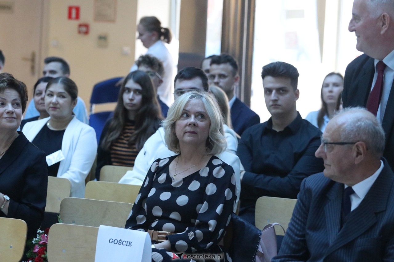 Inauguracja roku akademickiego WSAP [27.09.2024] - zdjęcie #111 - eOstroleka.pl