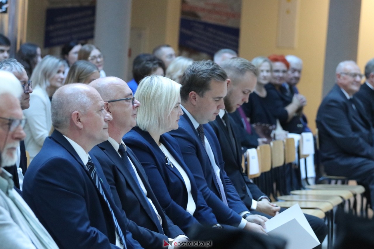 Inauguracja roku akademickiego WSAP [27.09.2024] - zdjęcie #106 - eOstroleka.pl