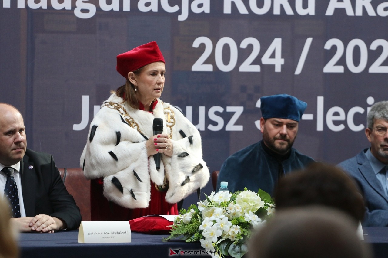 Inauguracja roku akademickiego WSAP [27.09.2024] - zdjęcie #96 - eOstroleka.pl