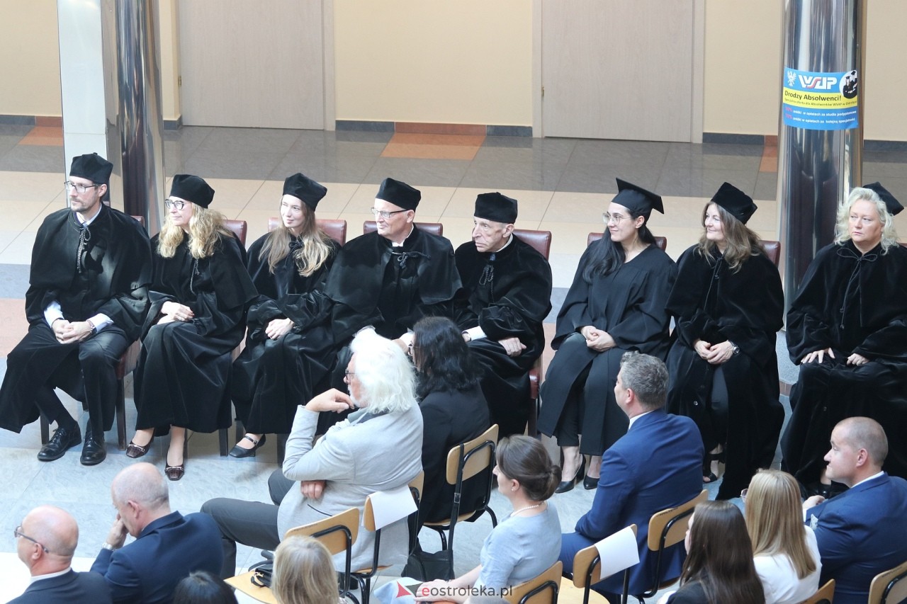 Inauguracja roku akademickiego WSAP [27.09.2024] - zdjęcie #93 - eOstroleka.pl