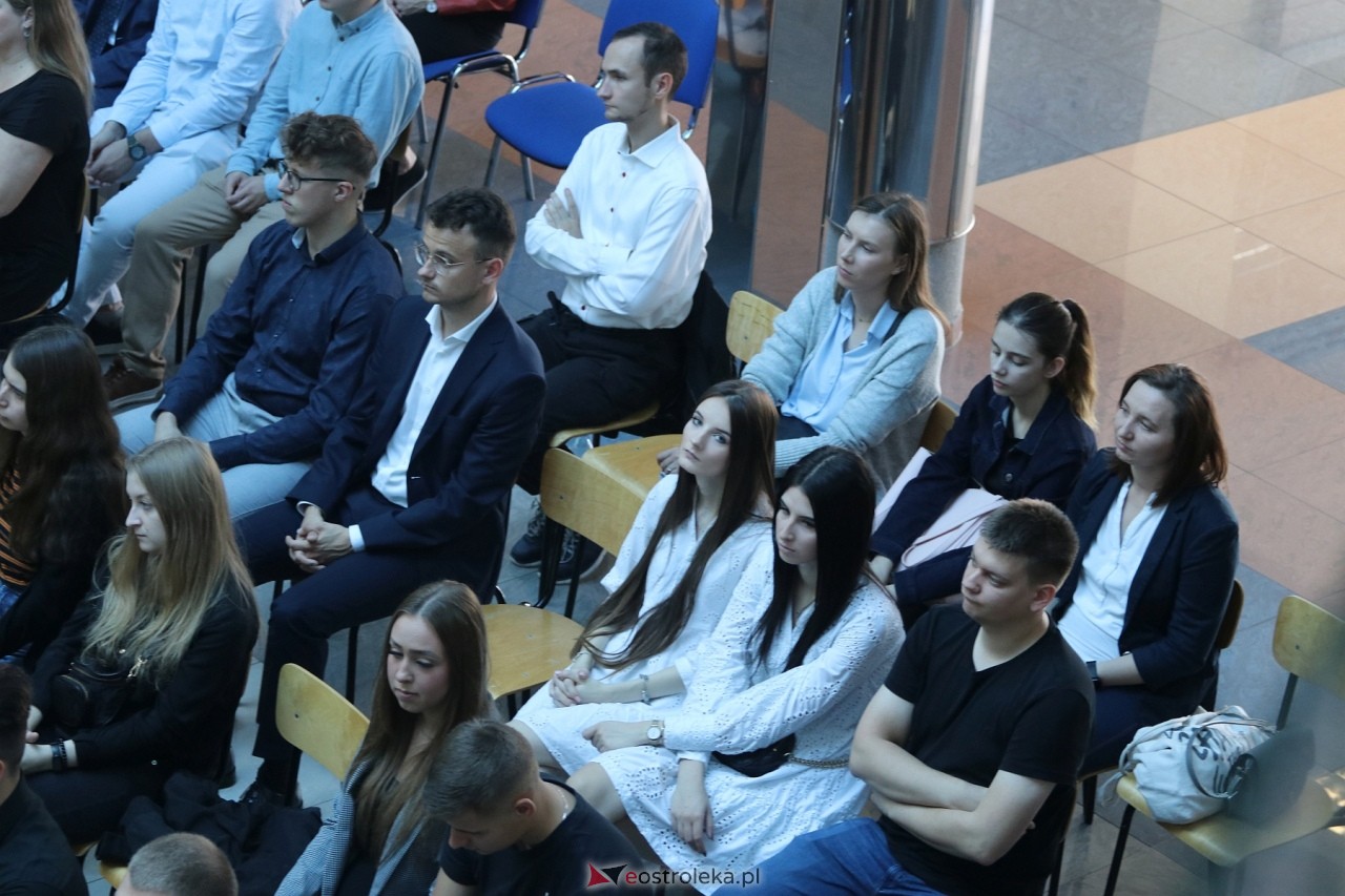 Inauguracja roku akademickiego WSAP [27.09.2024] - zdjęcie #84 - eOstroleka.pl