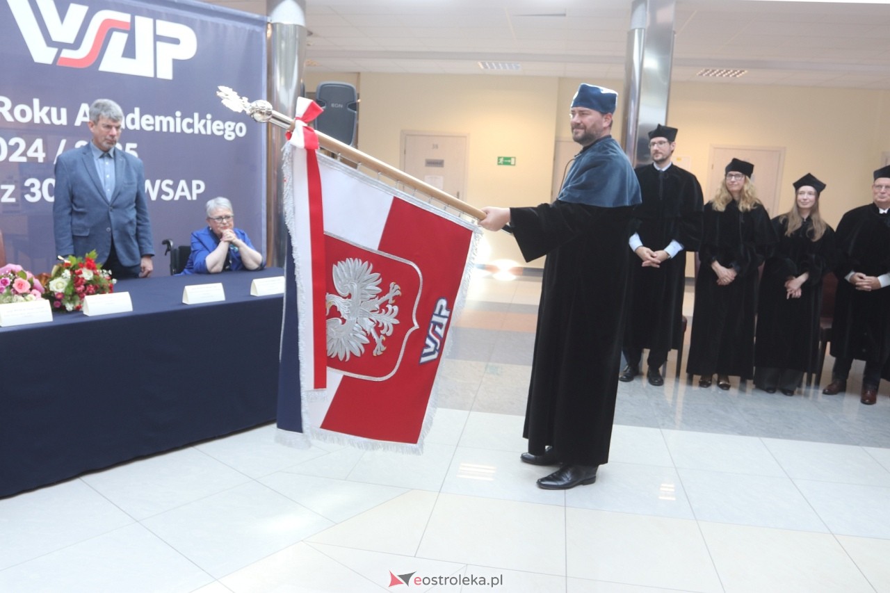 Inauguracja roku akademickiego WSAP [27.09.2024] - zdjęcie #59 - eOstroleka.pl