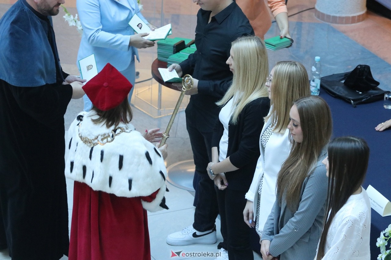 Inauguracja roku akademickiego WSAP [27.09.2024] - zdjęcie #44 - eOstroleka.pl