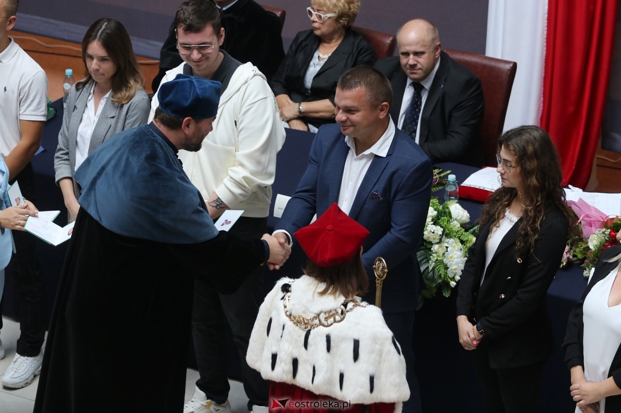 Inauguracja roku akademickiego WSAP [27.09.2024] - zdjęcie #32 - eOstroleka.pl