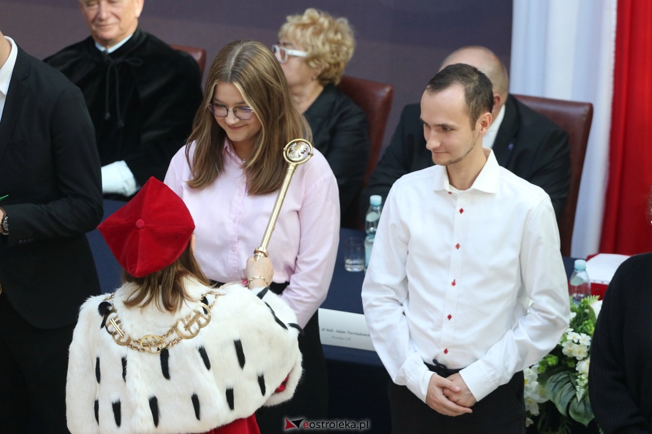 Inauguracja roku akademickiego WSAP [27.09.2024] - zdjęcie #7 - eOstroleka.pl