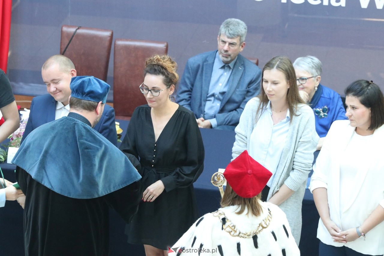 Inauguracja roku akademickiego WSAP [27.09.2024] - zdjęcie #3 - eOstroleka.pl