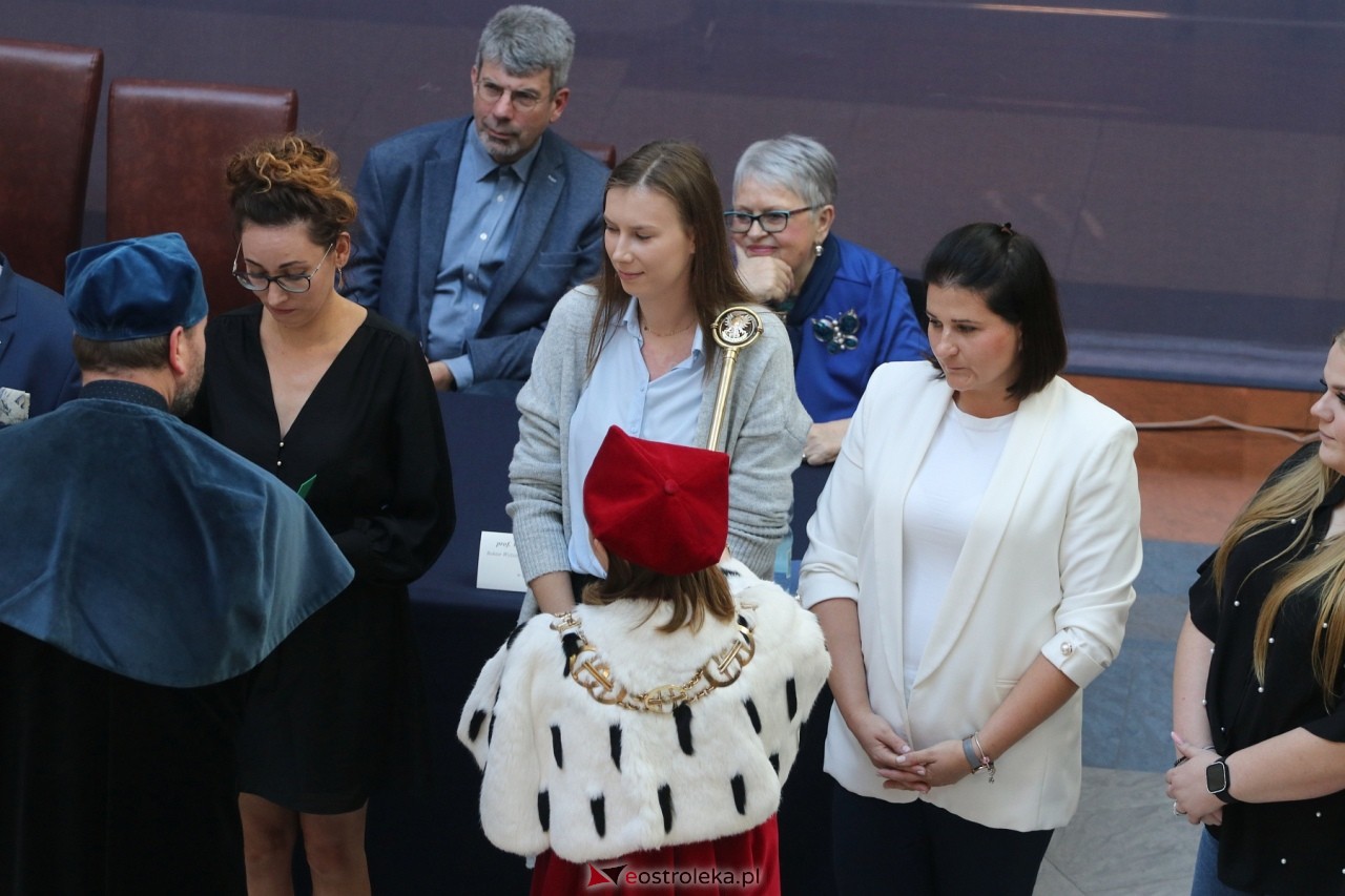 Inauguracja roku akademickiego WSAP [27.09.2024] - zdjęcie #2 - eOstroleka.pl