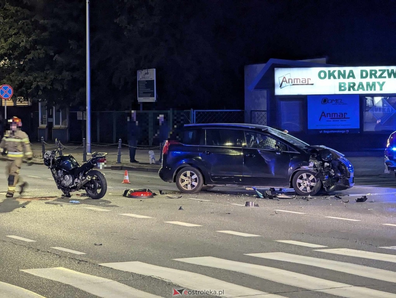 Wypadek przy dworcu w Ostrołęce [27.09.2024] - zdjęcie #15 - eOstroleka.pl