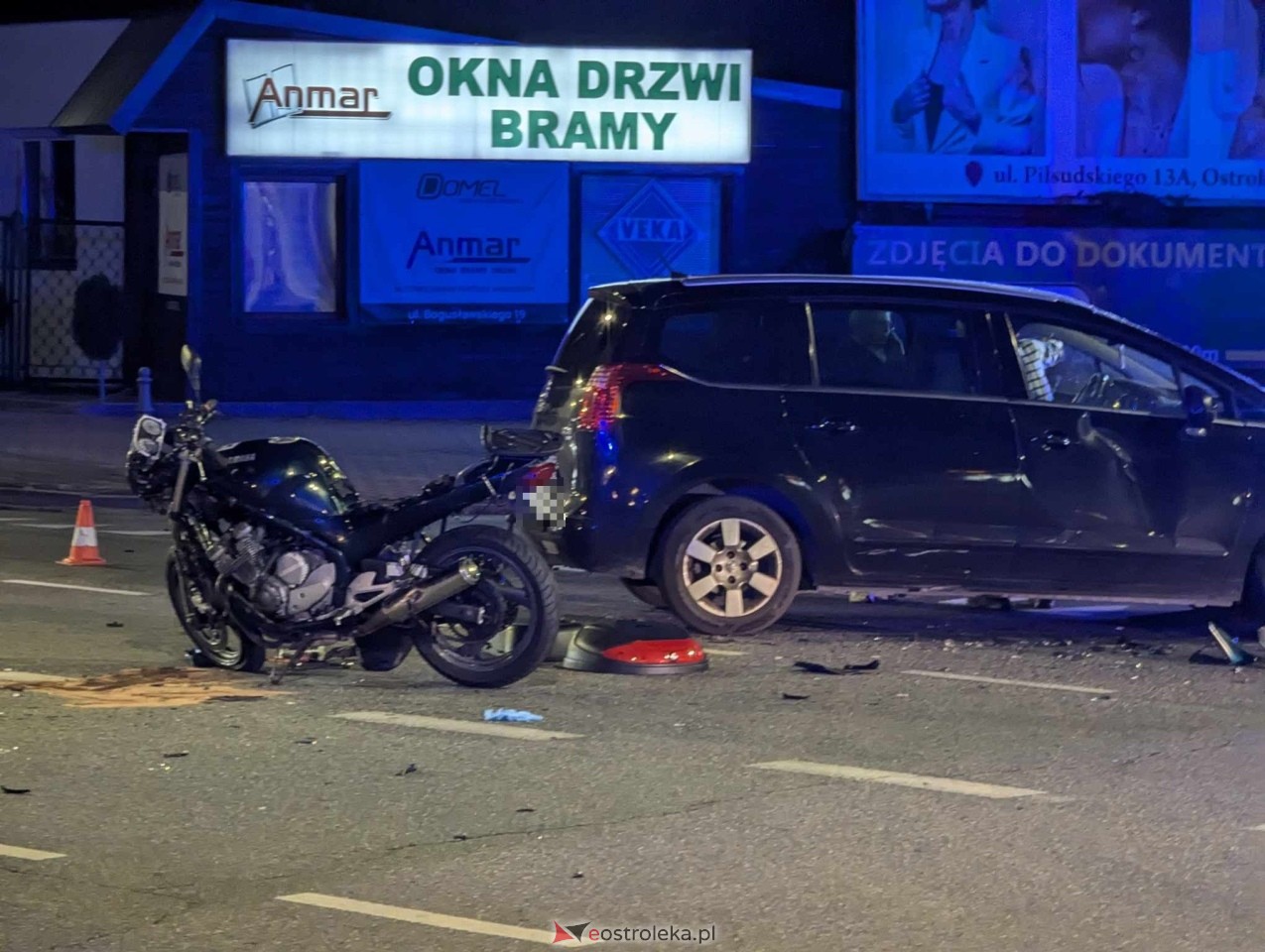Wypadek przy dworcu w Ostrołęce [27.09.2024] - zdjęcie #12 - eOstroleka.pl