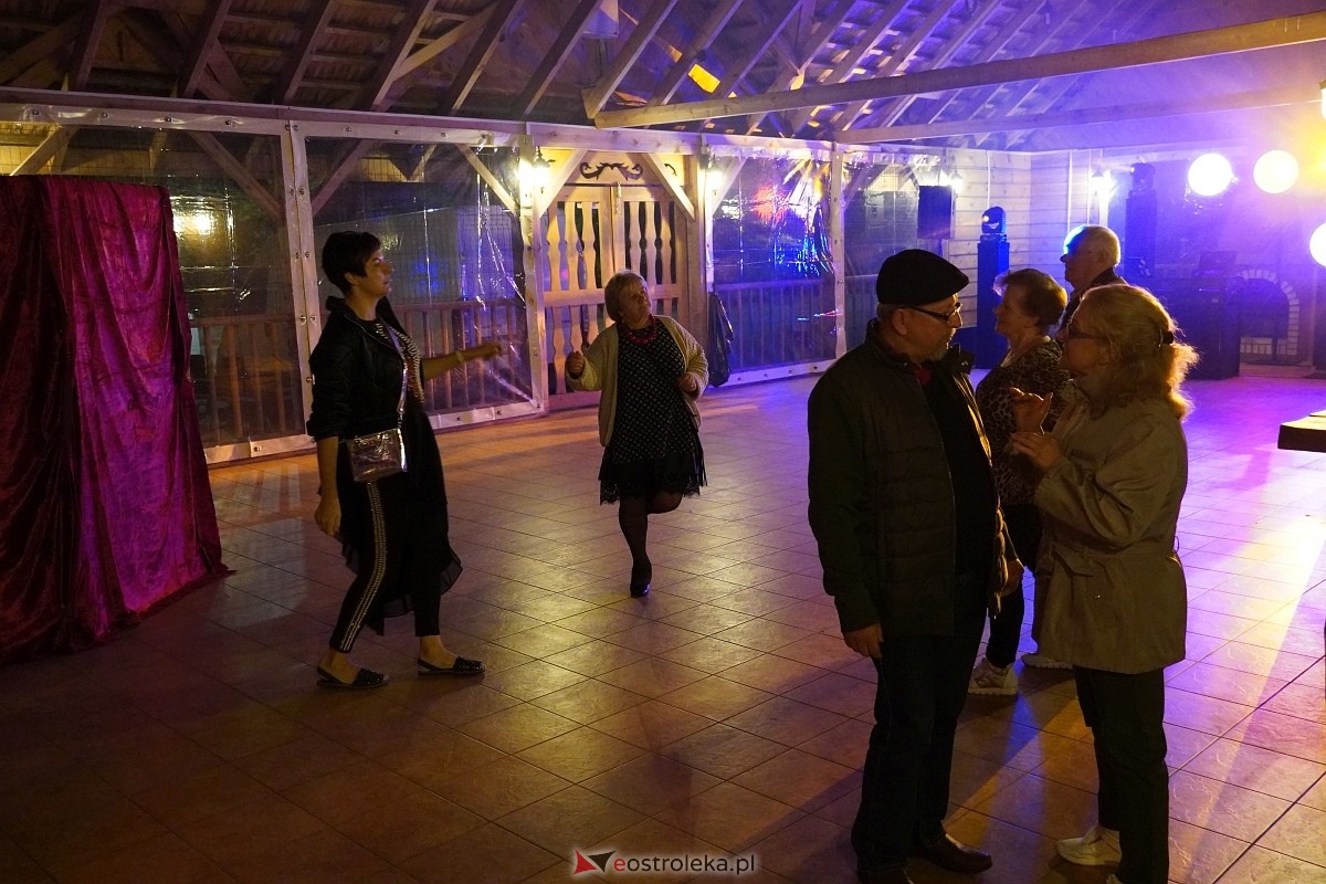 Jesienna potańcówka w Myszyńcu [28.09.2024] - zdjęcie #5 - eOstroleka.pl