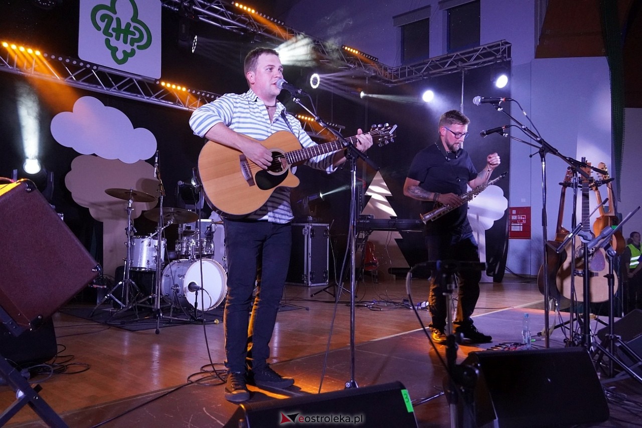 32. Dni Chorągwi Mazowieckiej: Koncert Wojtka Szumańskiego [28.09.2024] - zdjęcie #96 - eOstroleka.pl