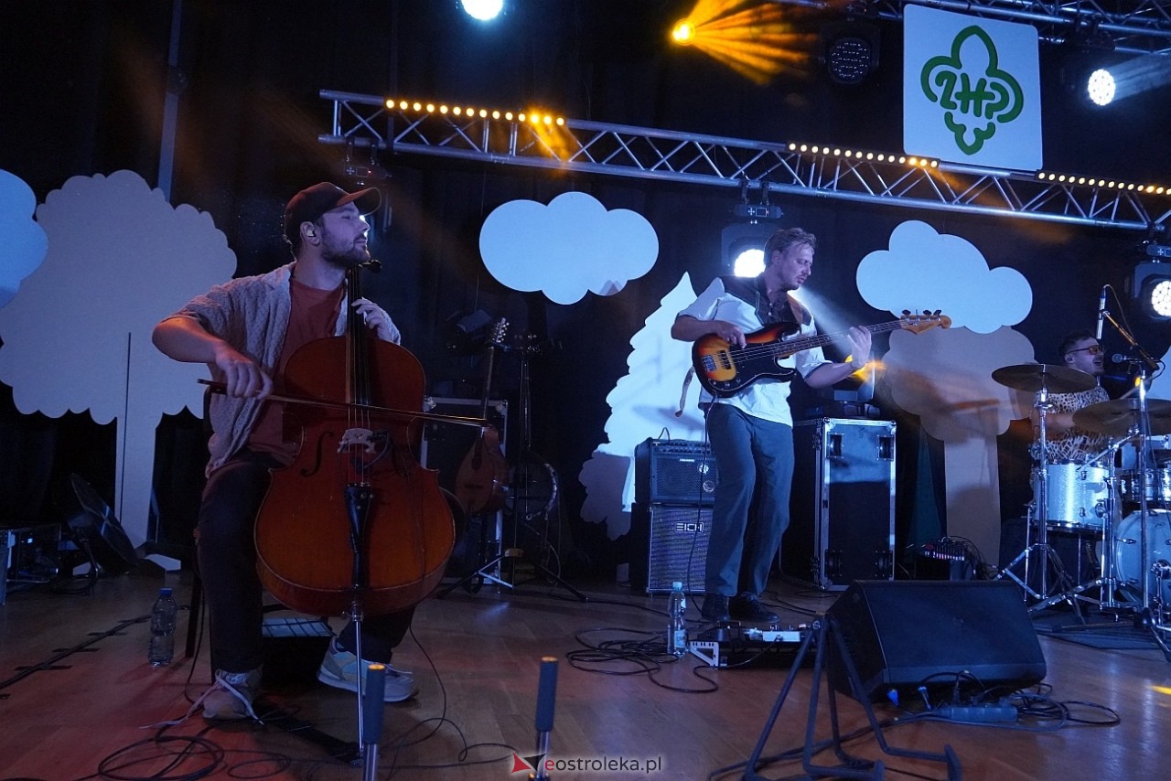 32. Dni Chorągwi Mazowieckiej: Koncert Wojtka Szumańskiego [28.09.2024] - zdjęcie #85 - eOstroleka.pl