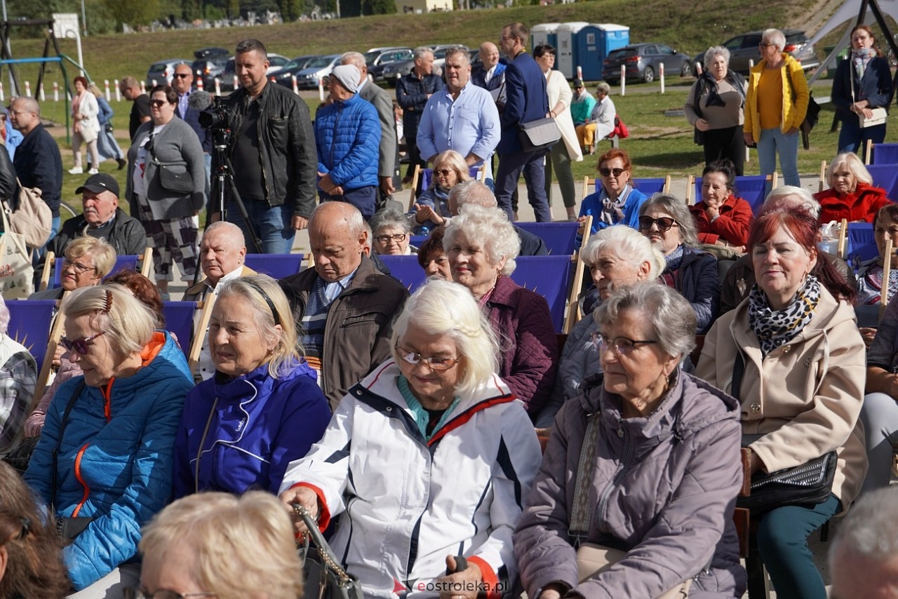 Międzynarodowy Dzień Osób Starszych. Obchody na plaży w Ostrołęce [29.09.2024] - zdjęcie #31 - eOstroleka.pl