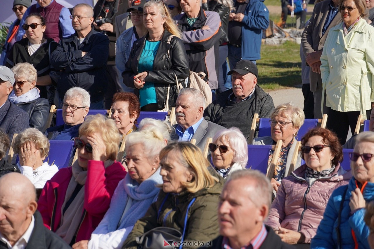 Międzynarodowy Dzień Osób Starszych. Obchody na plaży w Ostrołęce [29.09.2024] - zdjęcie #14 - eOstroleka.pl