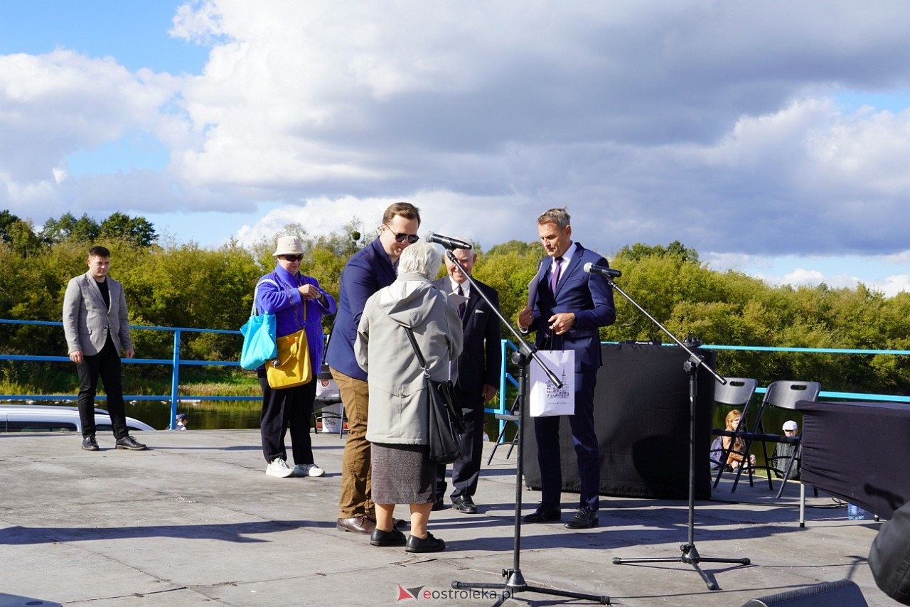 Międzynarodowy Dzień Osób Starszych. Obchody na plaży w Ostrołęce [29.09.2024] - zdjęcie #6 - eOstroleka.pl