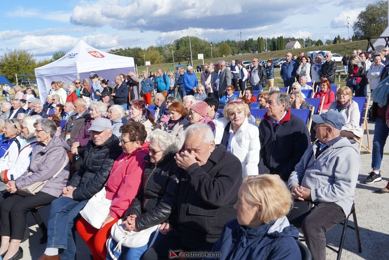 Międzynarodowy Dzień Osób Starszych. Obchody na plaży w Ostrołęce [29.09.2024] - zdjęcie #5 - eOstroleka.pl