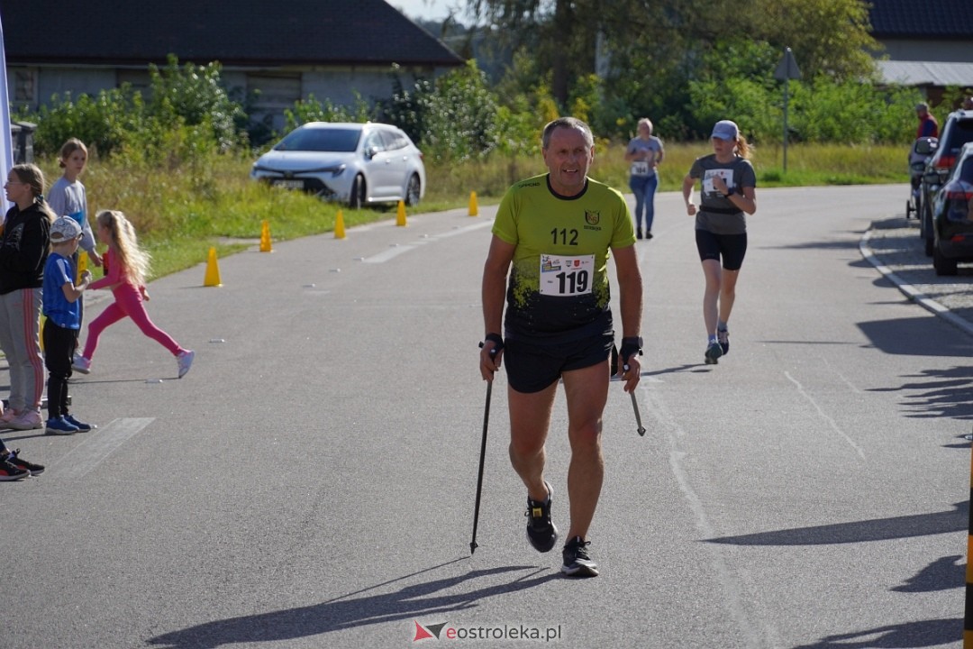 Festiwal Biegowy i Nordic Walking Olszewo-Borki na Sportowo [29.09.2024] - zdjęcie #4 - eOstroleka.pl