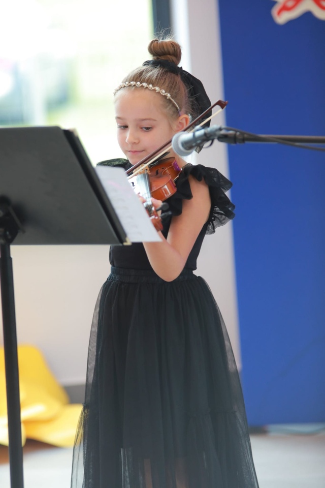 Otwarcie nowej filii gminnej biblioteki w Laskowcu [02.10.2024] - zdjęcie #42 - eOstroleka.pl