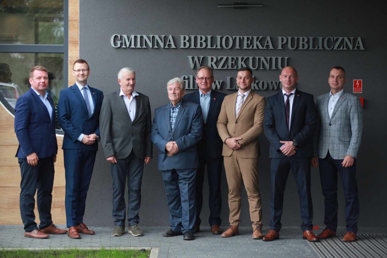 Otwarcie nowej filii gminnej biblioteki w Laskowcu [02.10.2024] - zdjęcie #38 - eOstroleka.pl