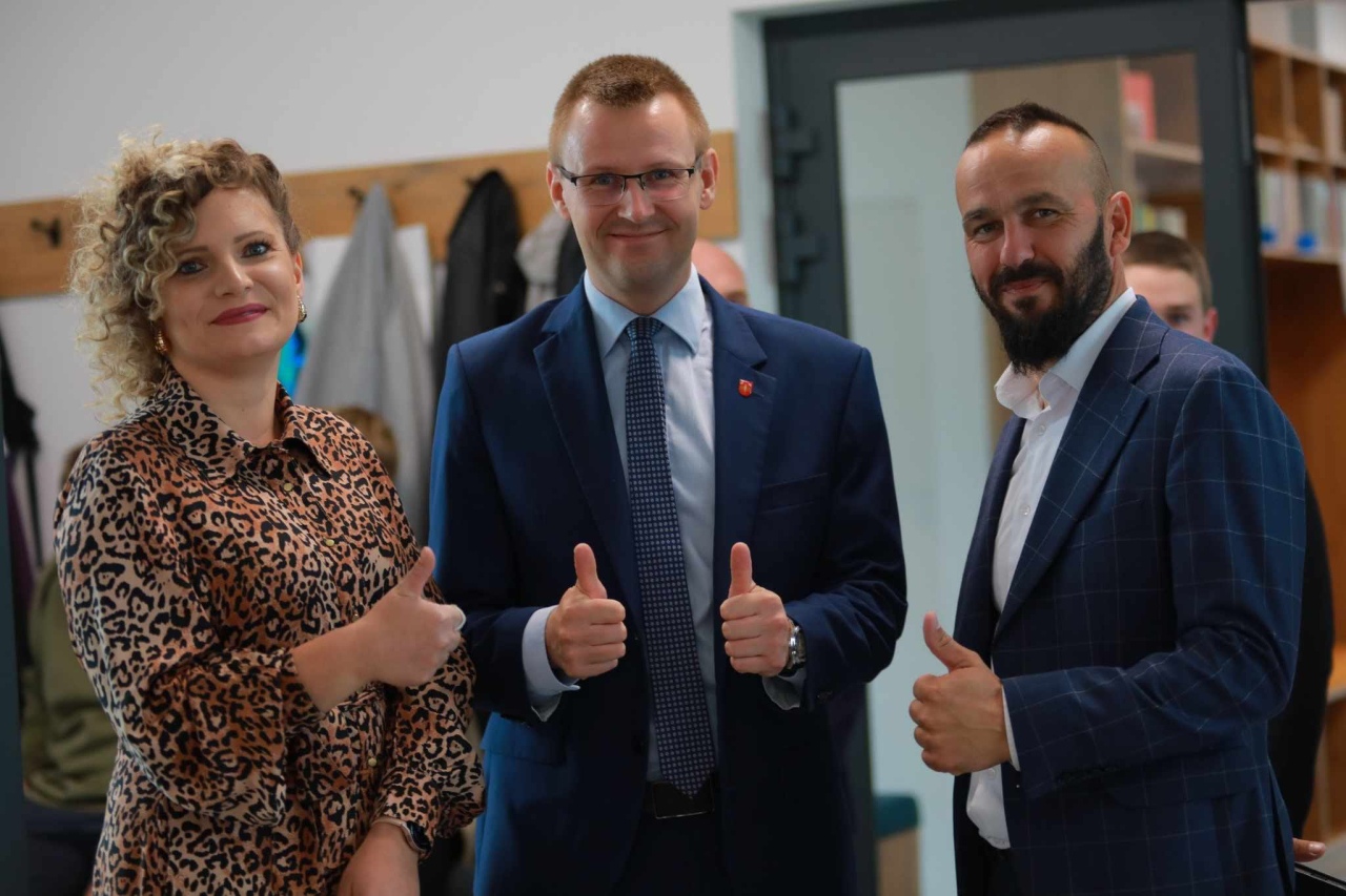 Otwarcie nowej filii gminnej biblioteki w Laskowcu [02.10.2024] - zdjęcie #34 - eOstroleka.pl