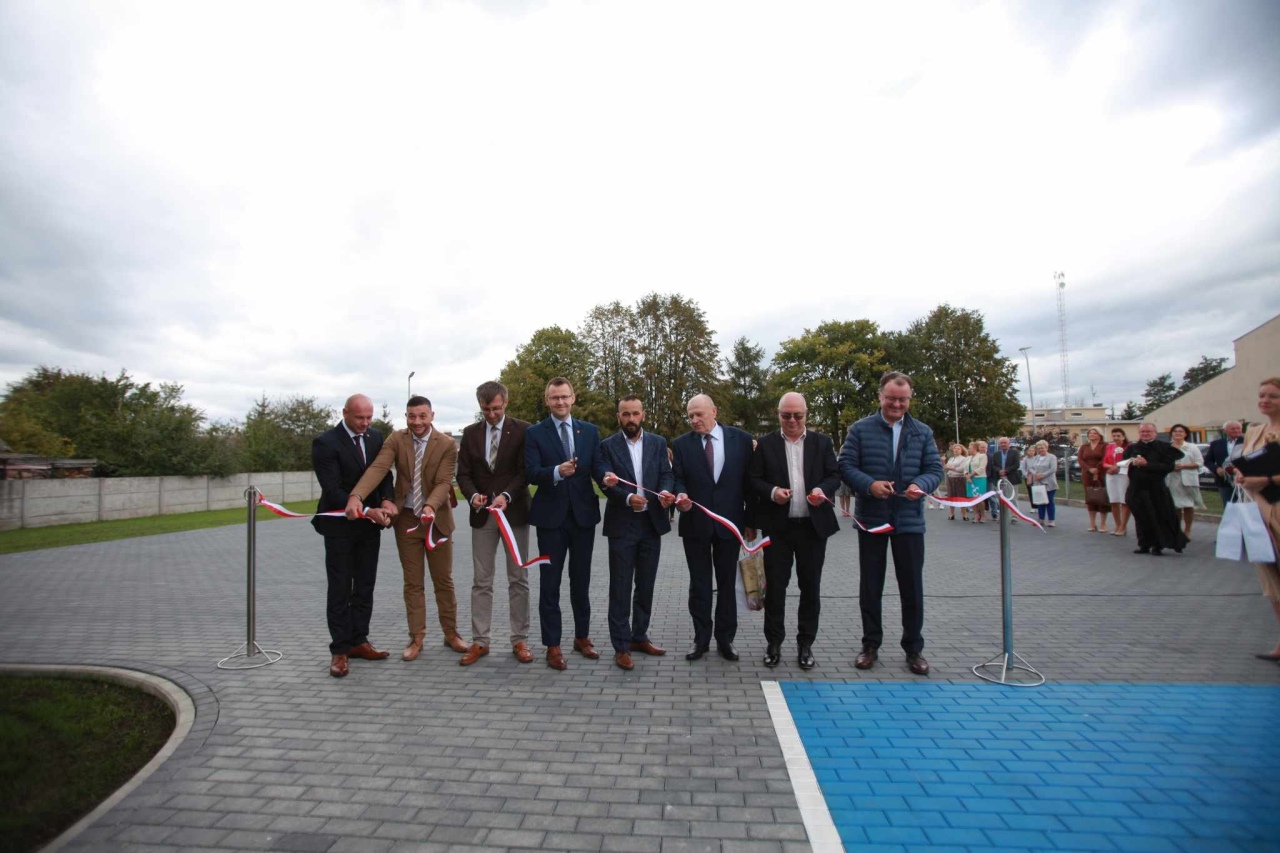 Otwarcie nowej filii gminnej biblioteki w Laskowcu [02.10.2024] - zdjęcie #33 - eOstroleka.pl