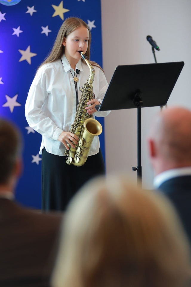 Otwarcie nowej filii gminnej biblioteki w Laskowcu [02.10.2024] - zdjęcie #13 - eOstroleka.pl