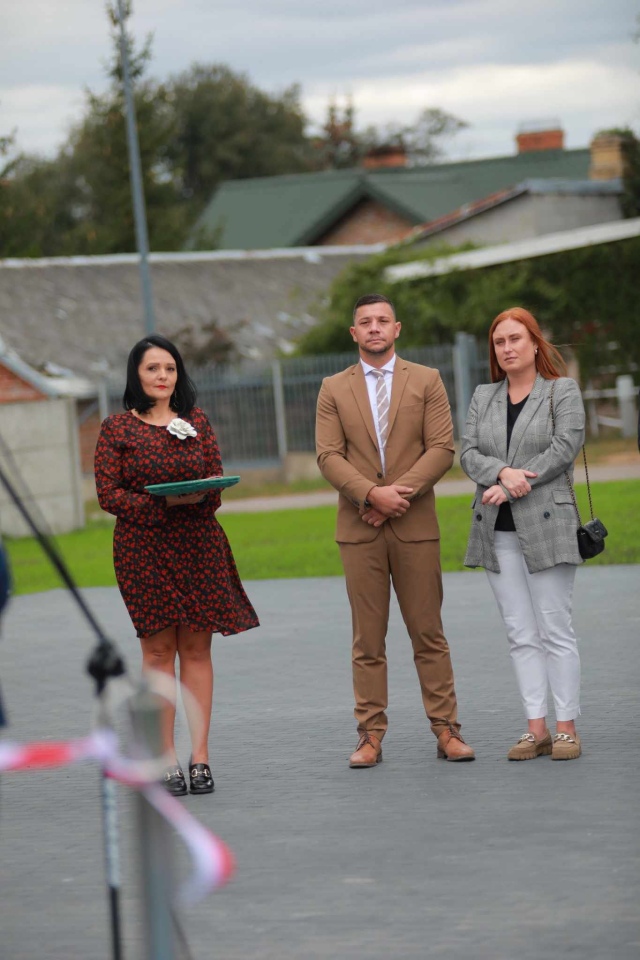 Otwarcie nowej filii gminnej biblioteki w Laskowcu [02.10.2024] - zdjęcie #4 - eOstroleka.pl