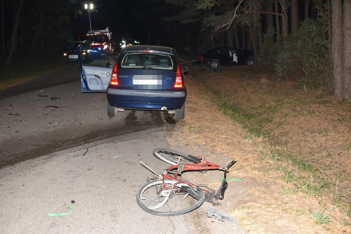 Śmiertelny wypadek w Przetyczy pod Wyszkowiem [02.10.2024] - zdjęcie #4 - eOstroleka.pl