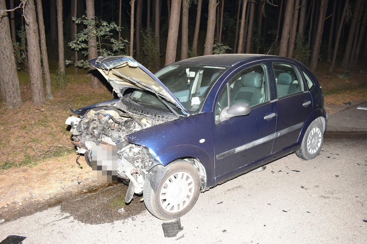 Śmiertelny wypadek w Przetyczy pod Wyszkowiem [02.10.2024] - zdjęcie #3 - eOstroleka.pl