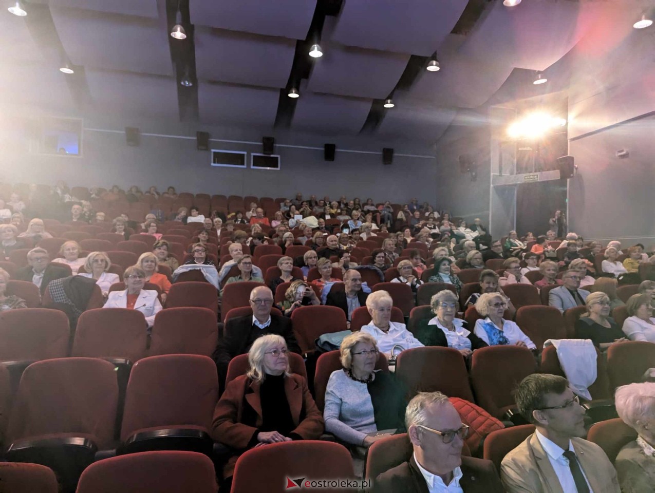 Inauguracja roku akademickiego Ostrołęckiego Uniwersytetu Trzeciego Wieku [2.10.2024] - zdjęcie #42 - eOstroleka.pl