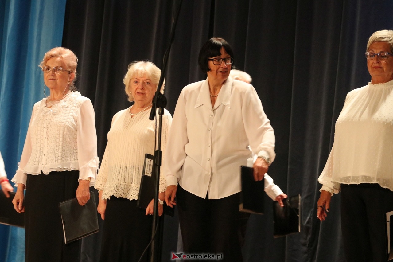 Inauguracja roku akademickiego Ostrołęckiego Uniwersytetu Trzeciego Wieku [2.10.2024] - zdjęcie #38 - eOstroleka.pl