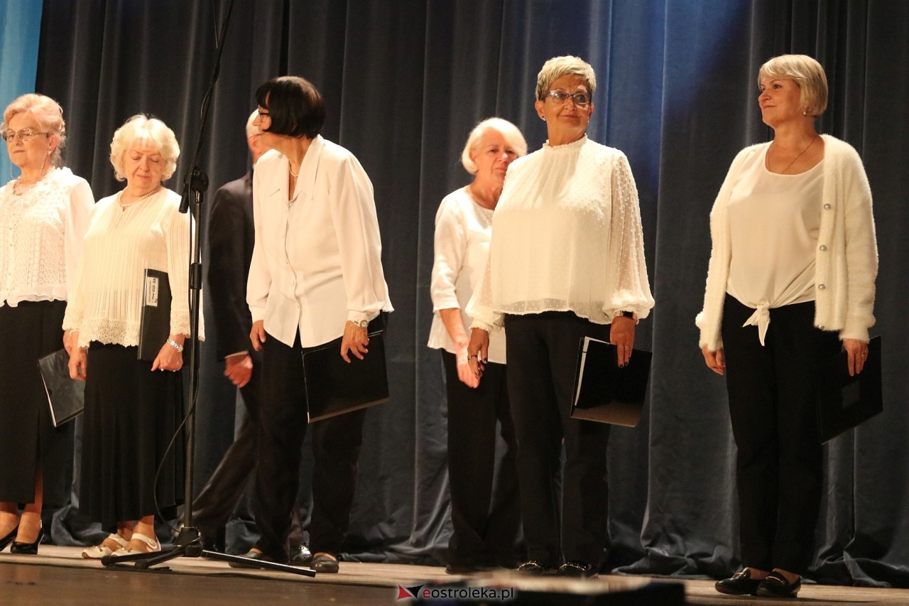 Inauguracja roku akademickiego Ostrołęckiego Uniwersytetu Trzeciego Wieku [2.10.2024] - zdjęcie #37 - eOstroleka.pl