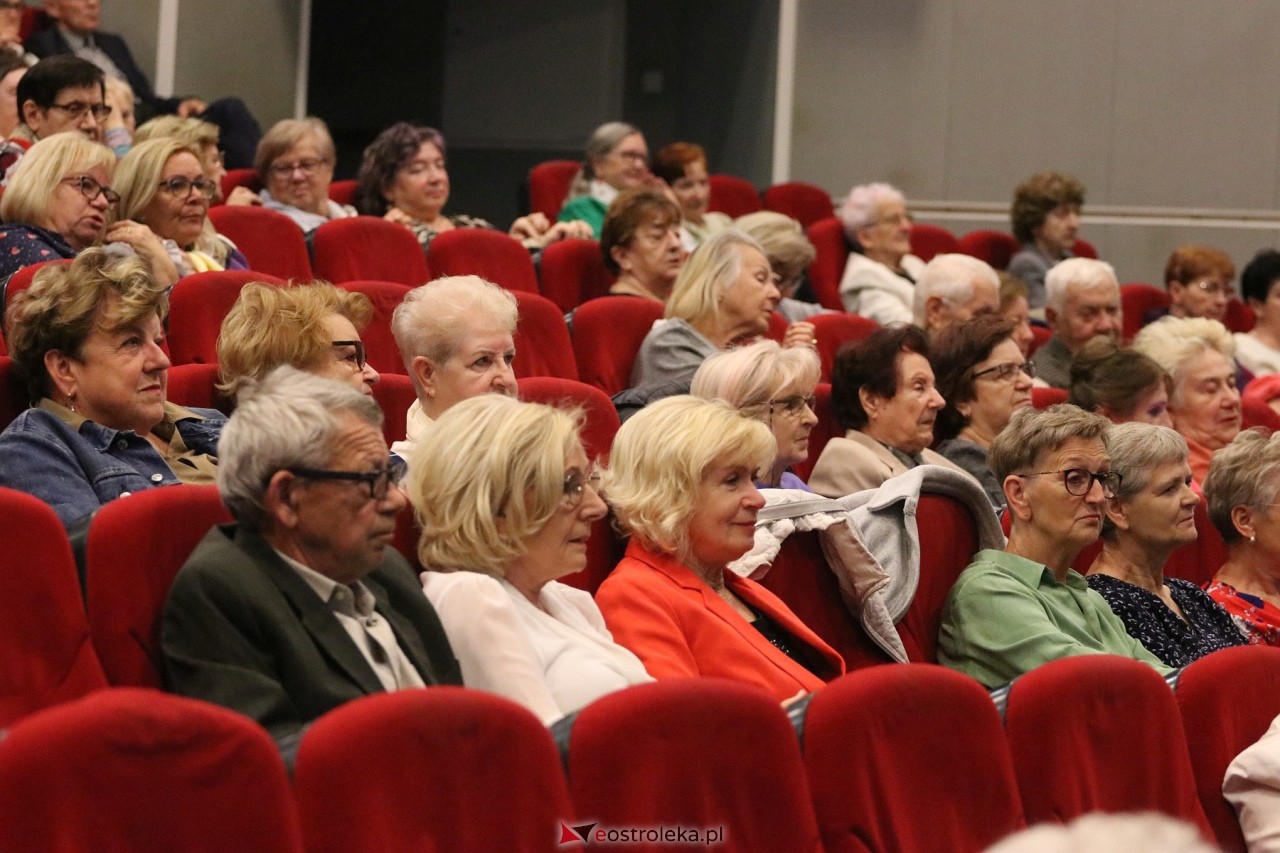 Inauguracja roku akademickiego Ostrołęckiego Uniwersytetu Trzeciego Wieku [2.10.2024] - zdjęcie #35 - eOstroleka.pl