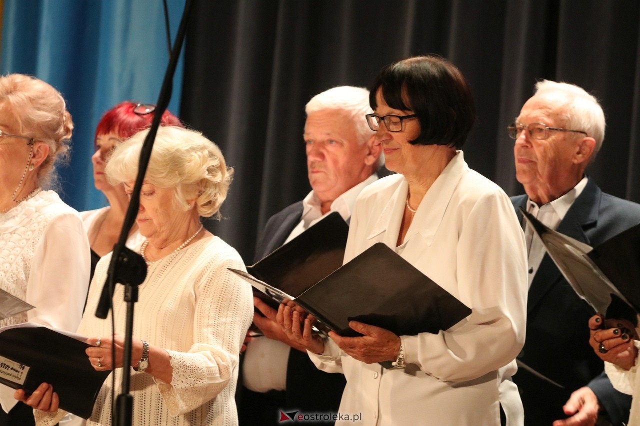 Inauguracja roku akademickiego Ostrołęckiego Uniwersytetu Trzeciego Wieku [2.10.2024] - zdjęcie #27 - eOstroleka.pl