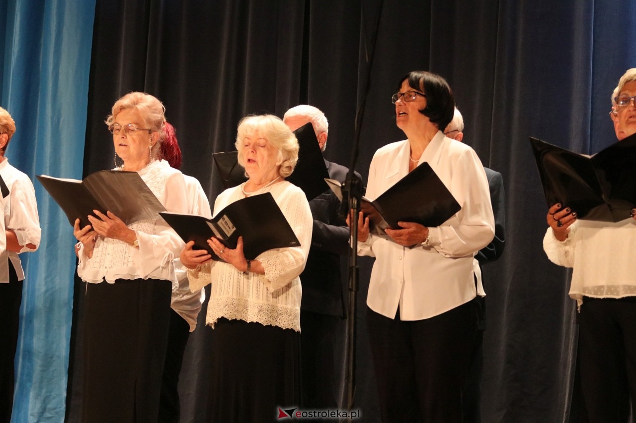 Inauguracja roku akademickiego Ostrołęckiego Uniwersytetu Trzeciego Wieku [2.10.2024] - zdjęcie #24 - eOstroleka.pl