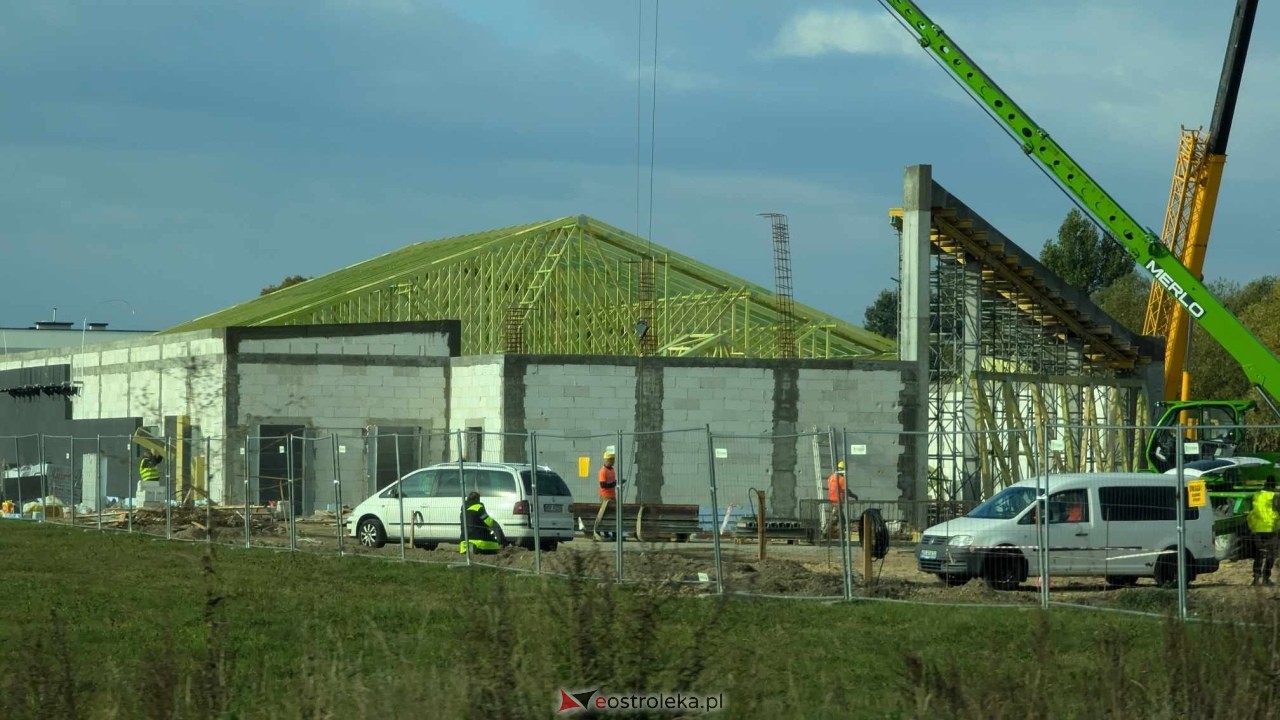 Budowa marketu Netto w Ostrołęce [03.10.2024] - zdjęcie #8 - eOstroleka.pl