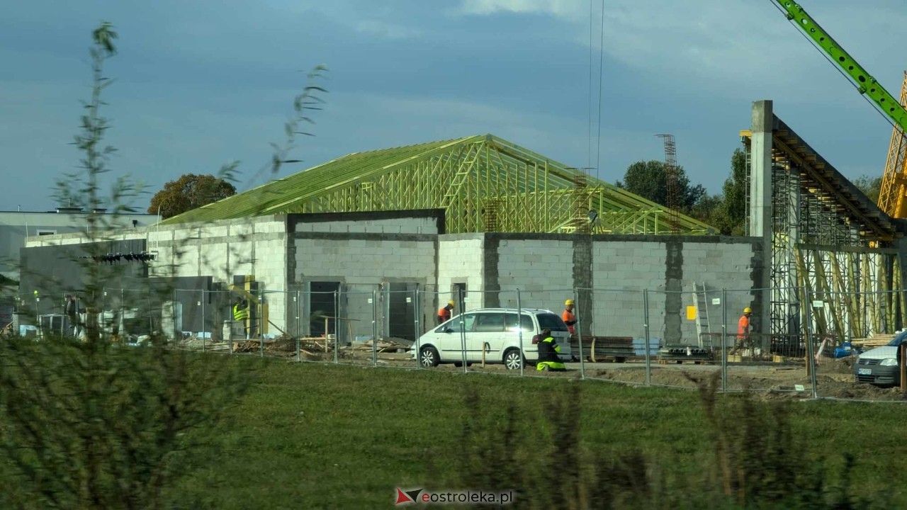 Budowa marketu Netto w Ostrołęce [03.10.2024] - zdjęcie #3 - eOstroleka.pl