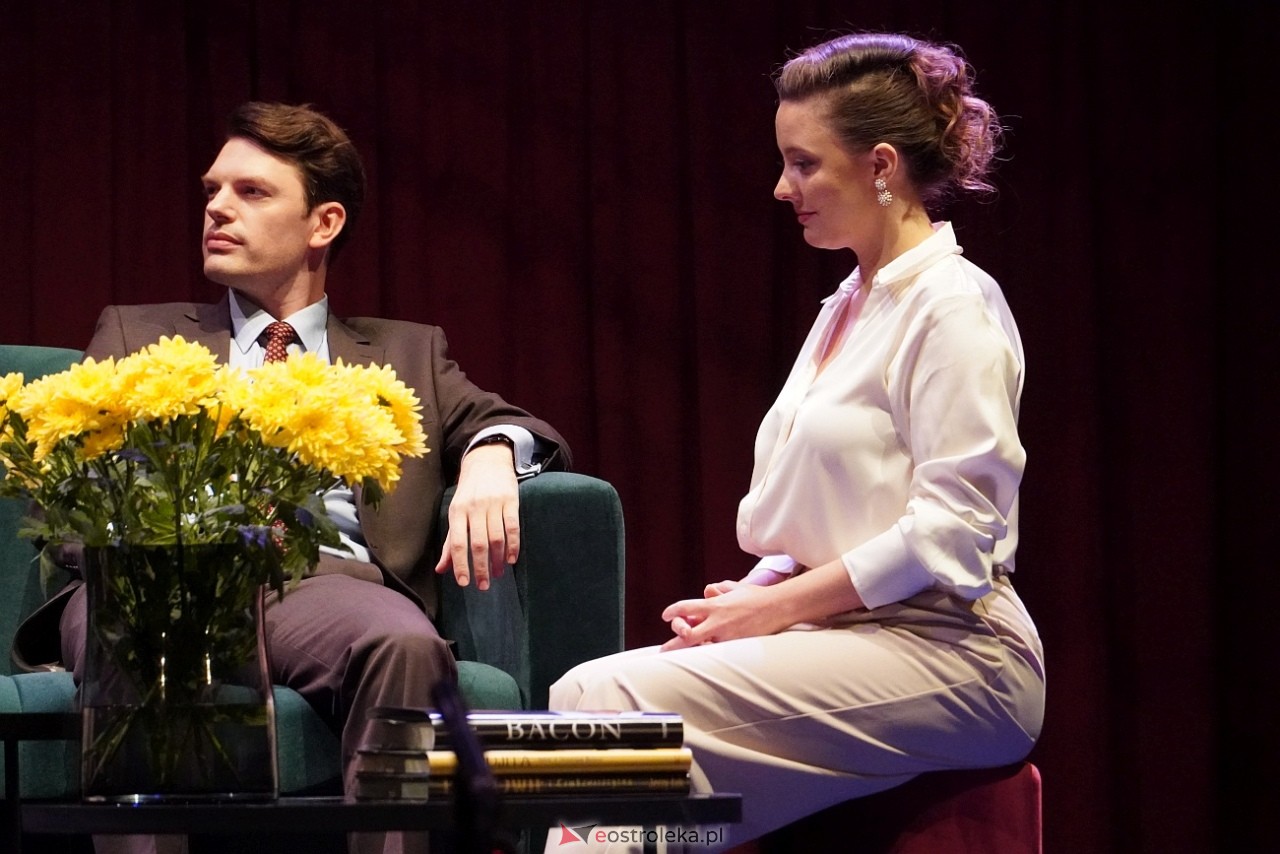 Próba generalna przed spektaklem Bóg mordu Teatru Tutejszego [5.10.2024] - zdjęcie #17 - eOstroleka.pl