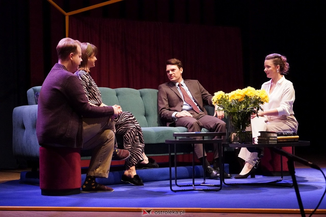 Próba generalna przed spektaklem Bóg mordu Teatru Tutejszego [5.10.2024] - zdjęcie #12 - eOstroleka.pl