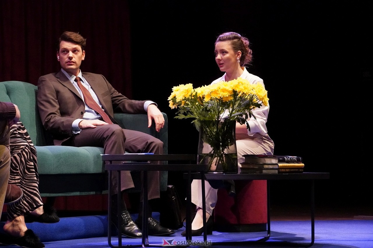 Próba generalna przed spektaklem Bóg mordu Teatru Tutejszego [5.10.2024] - zdjęcie #11 - eOstroleka.pl