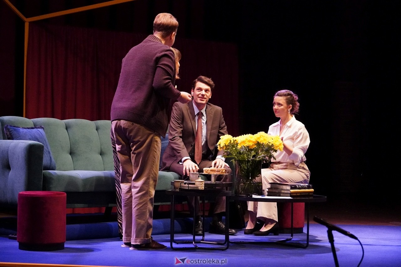 Próba generalna przed spektaklem Bóg mordu Teatru Tutejszego [5.10.2024] - zdjęcie #1 - eOstroleka.pl