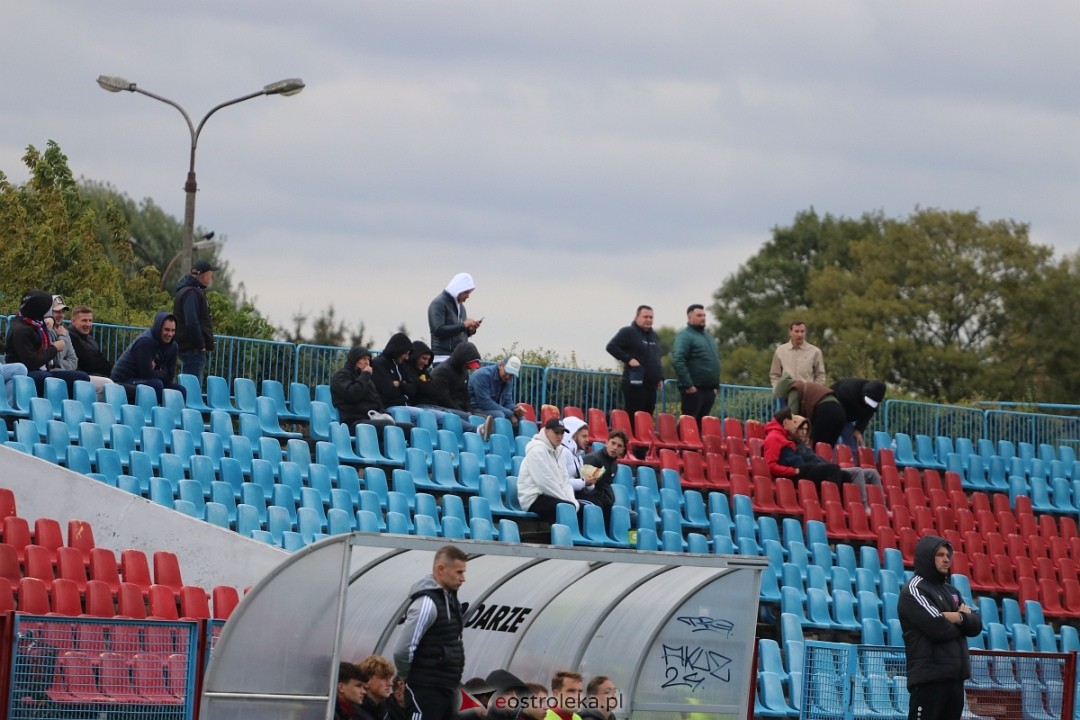 Narew Ostrołęka - Nadnarwianka Pułtusk [05.10.2024] - zdjęcie #39 - eOstroleka.pl