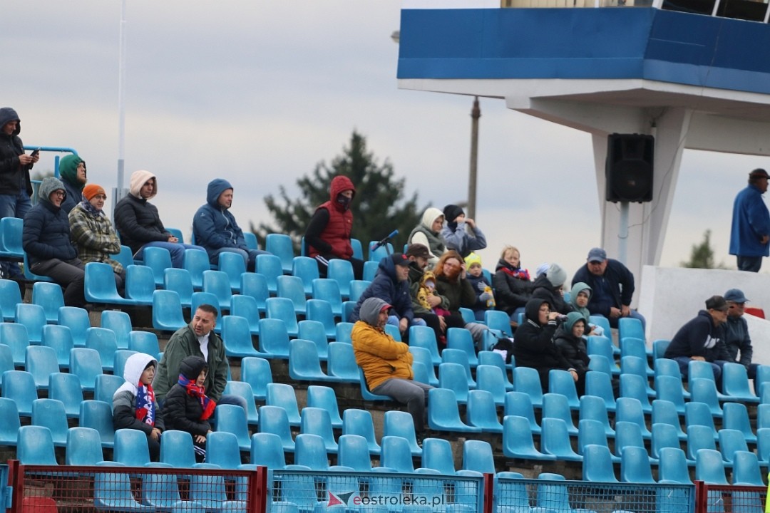 Narew Ostrołęka - Nadnarwianka Pułtusk [05.10.2024] - zdjęcie #37 - eOstroleka.pl