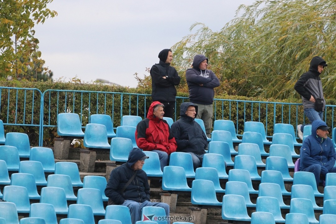 Narew Ostrołęka - Nadnarwianka Pułtusk [05.10.2024] - zdjęcie #32 - eOstroleka.pl