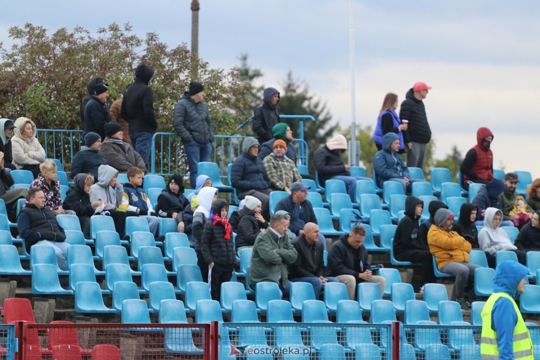 Narew Ostrołęka - Nadnarwianka Pułtusk [05.10.2024] - zdjęcie #13 - eOstroleka.pl