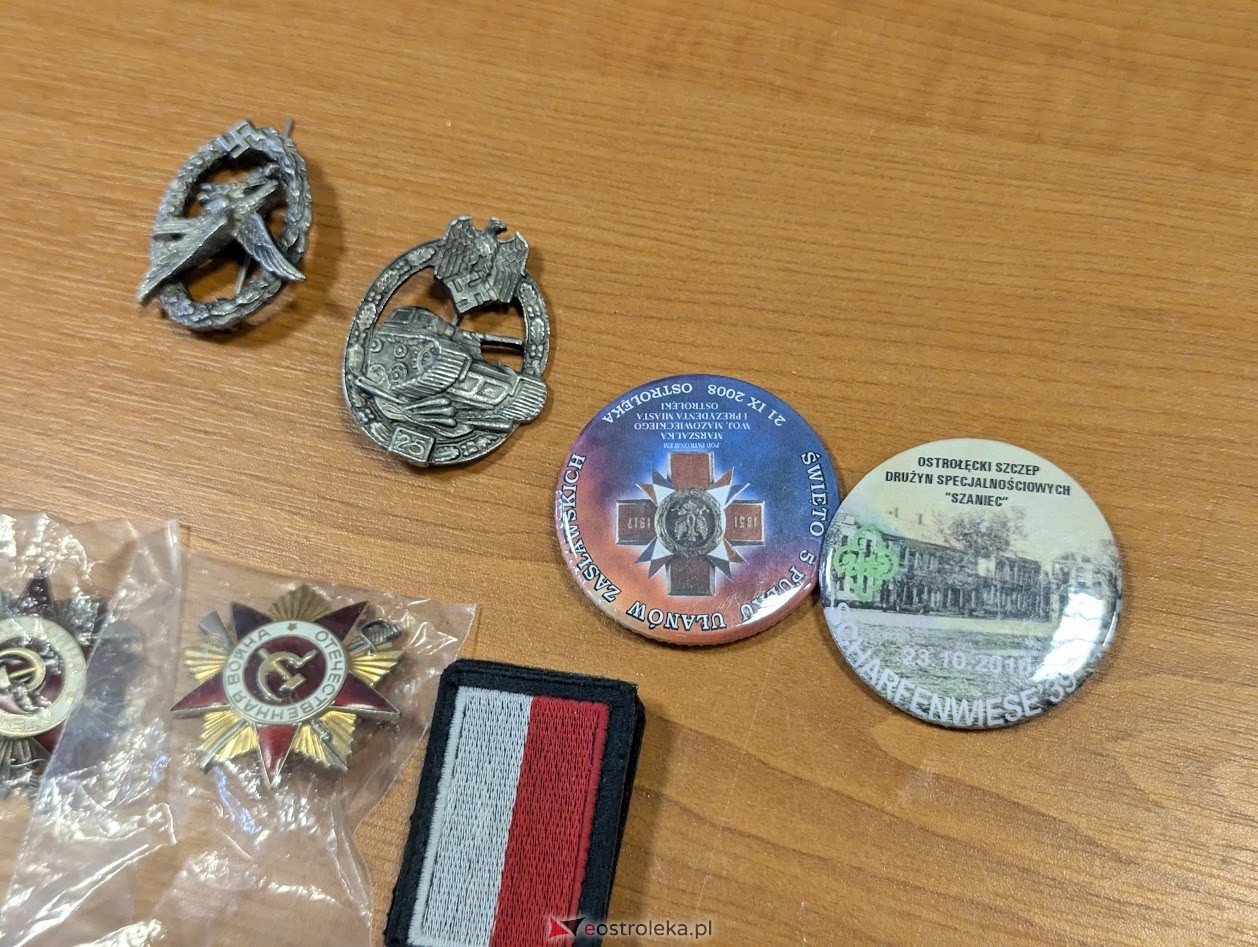 Giełda kolekcjonerska w Klubie Lokator [06.10.20254] - zdjęcie #10 - eOstroleka.pl