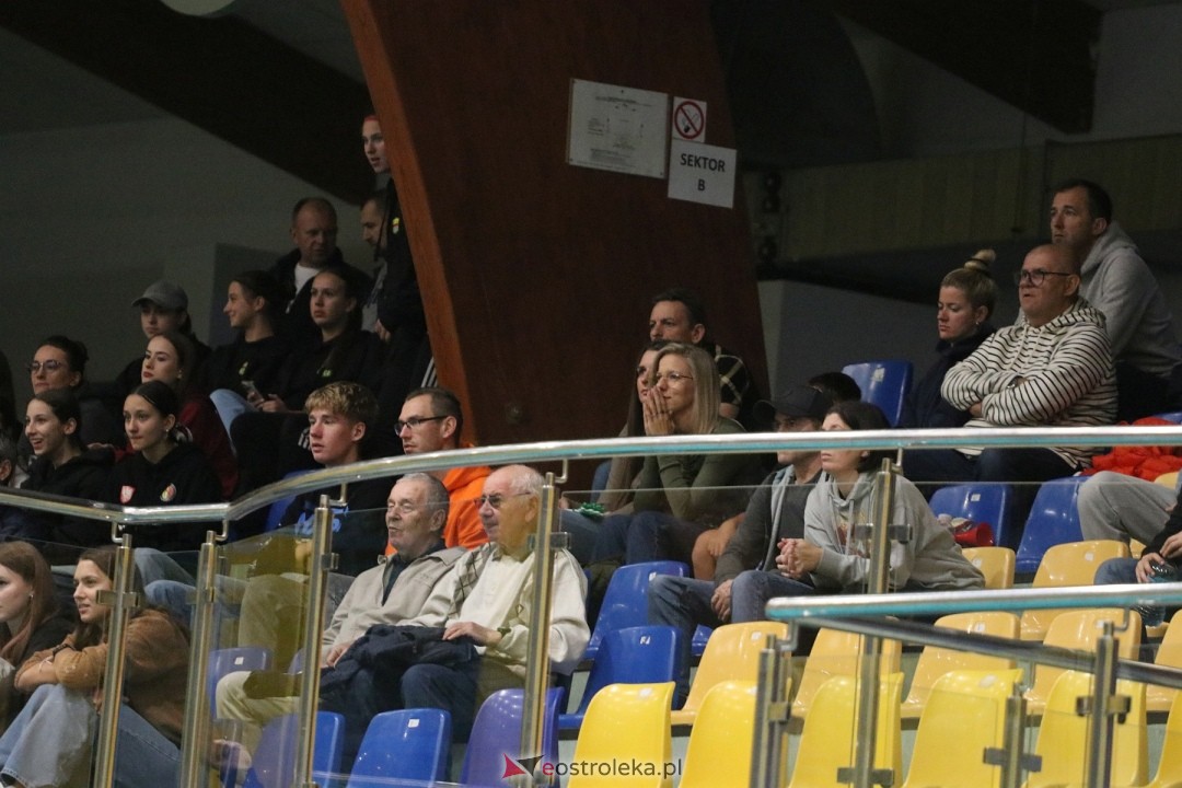 SPS Volley Ostrołęka - KS Halinów [6.10.2024] - zdjęcie #35 - eOstroleka.pl