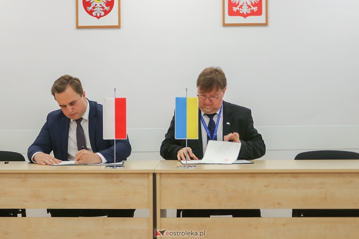 Podpisanie umowy partnerskiej Ostrołęki z Warasz [07.10.2024] - zdjęcie #11 - eOstroleka.pl