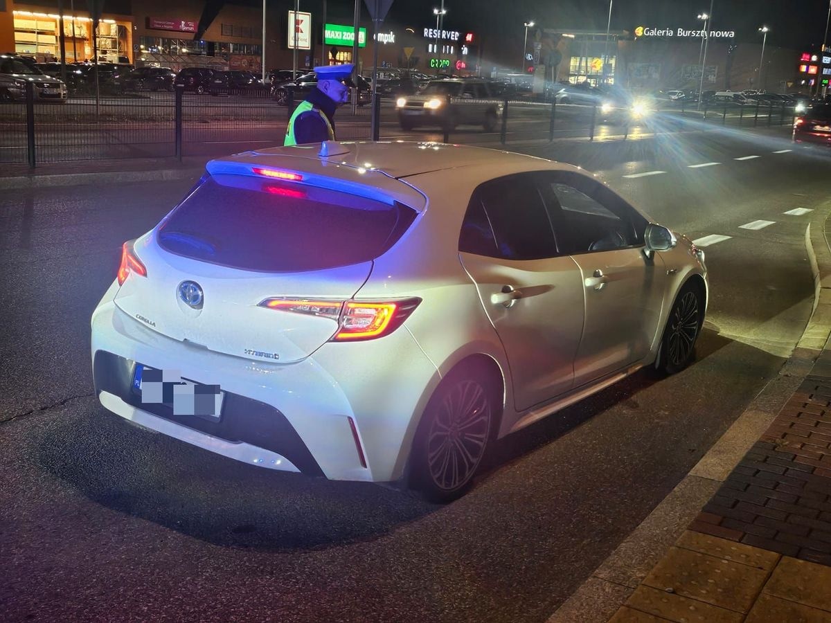 Policyjna akcja przeciwko wiejskiemu tuningowi w Ostrołęce [06.10.2024] - zdjęcie #6 - eOstroleka.pl